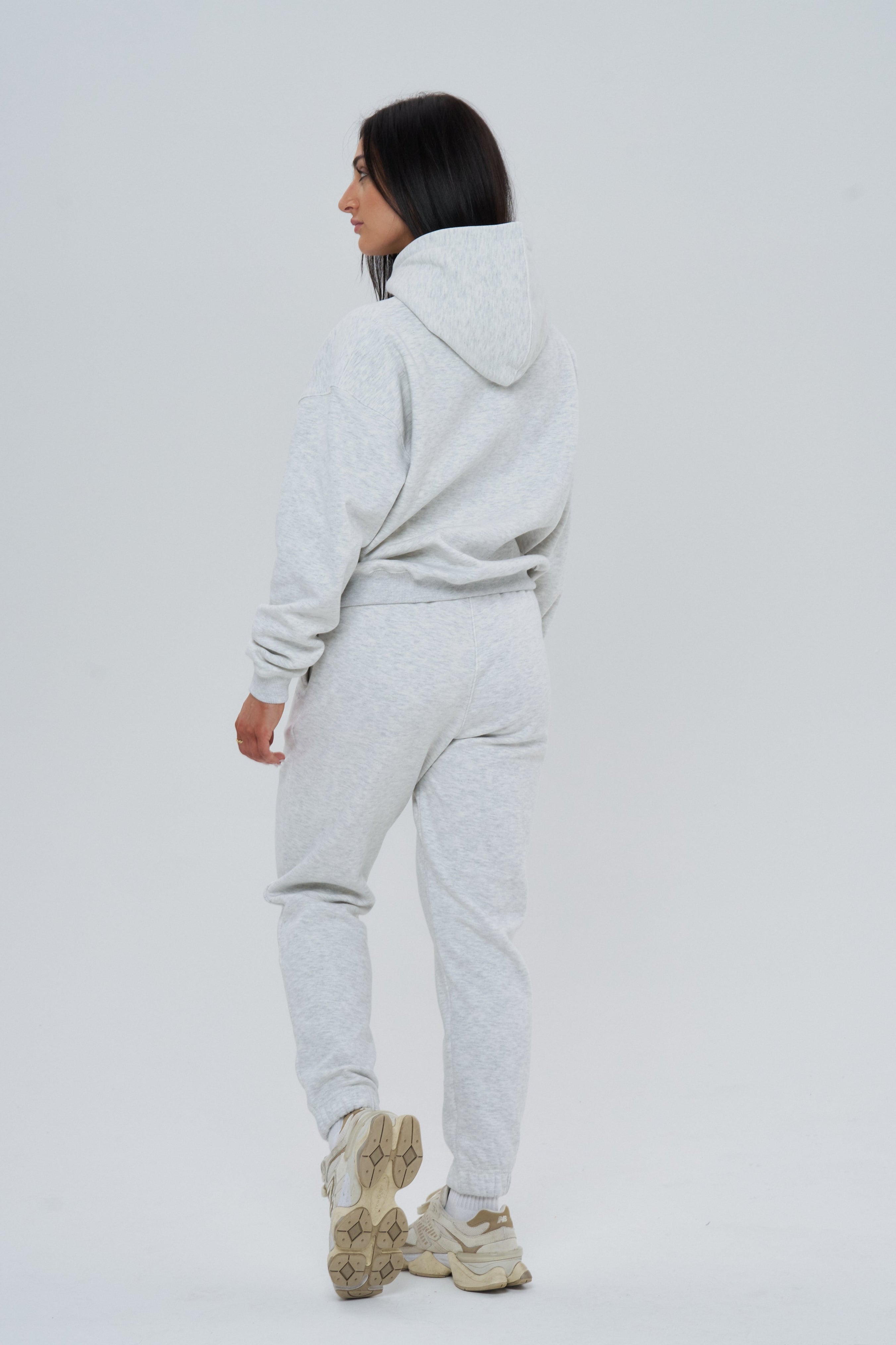DreamLounge™ Essential Sweatpants - Heather Grey